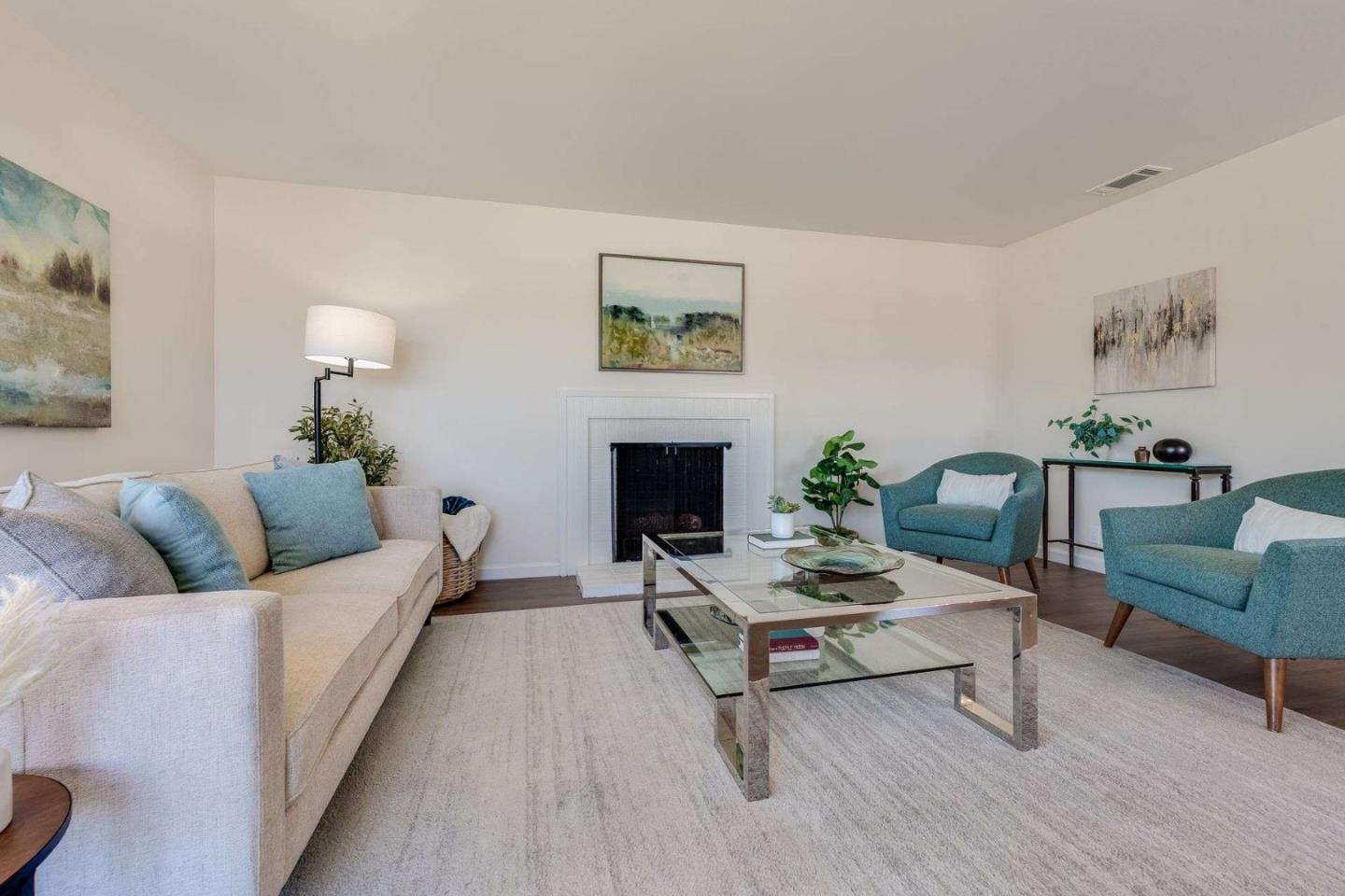 Detail Gallery Image 8 of 29 For 1 Elkwood Dr, South San Francisco,  CA 94080 - 3 Beds | 1 Baths