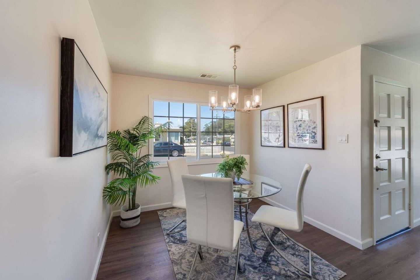 Detail Gallery Image 9 of 29 For 1 Elkwood Dr, South San Francisco,  CA 94080 - 3 Beds | 1 Baths