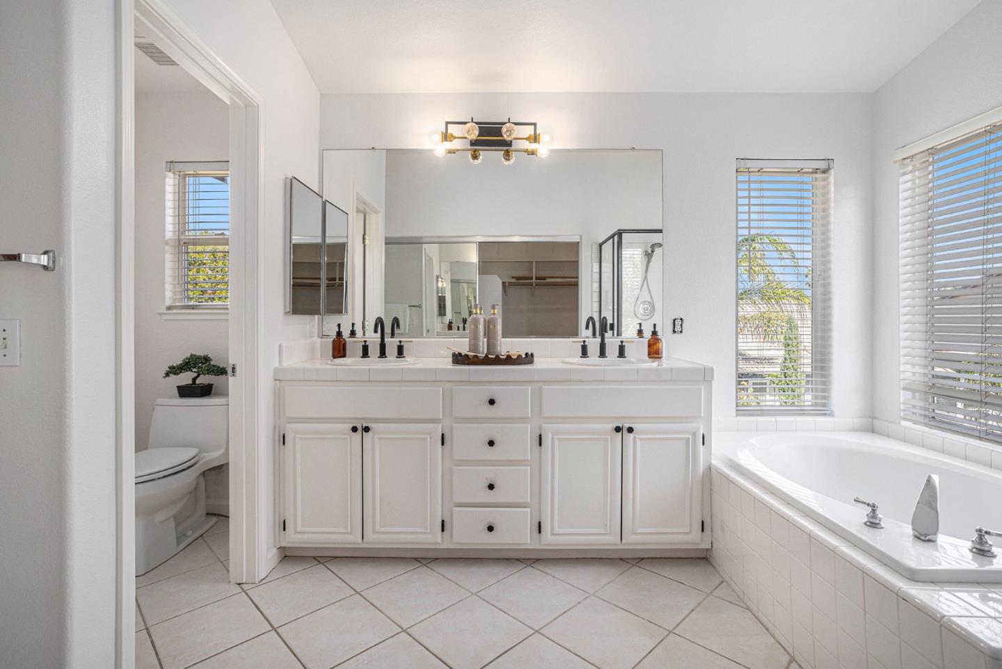 Detail Gallery Image 20 of 32 For 751 Walker Ct, Brentwood,  CA 94513 - 5 Beds | 3 Baths