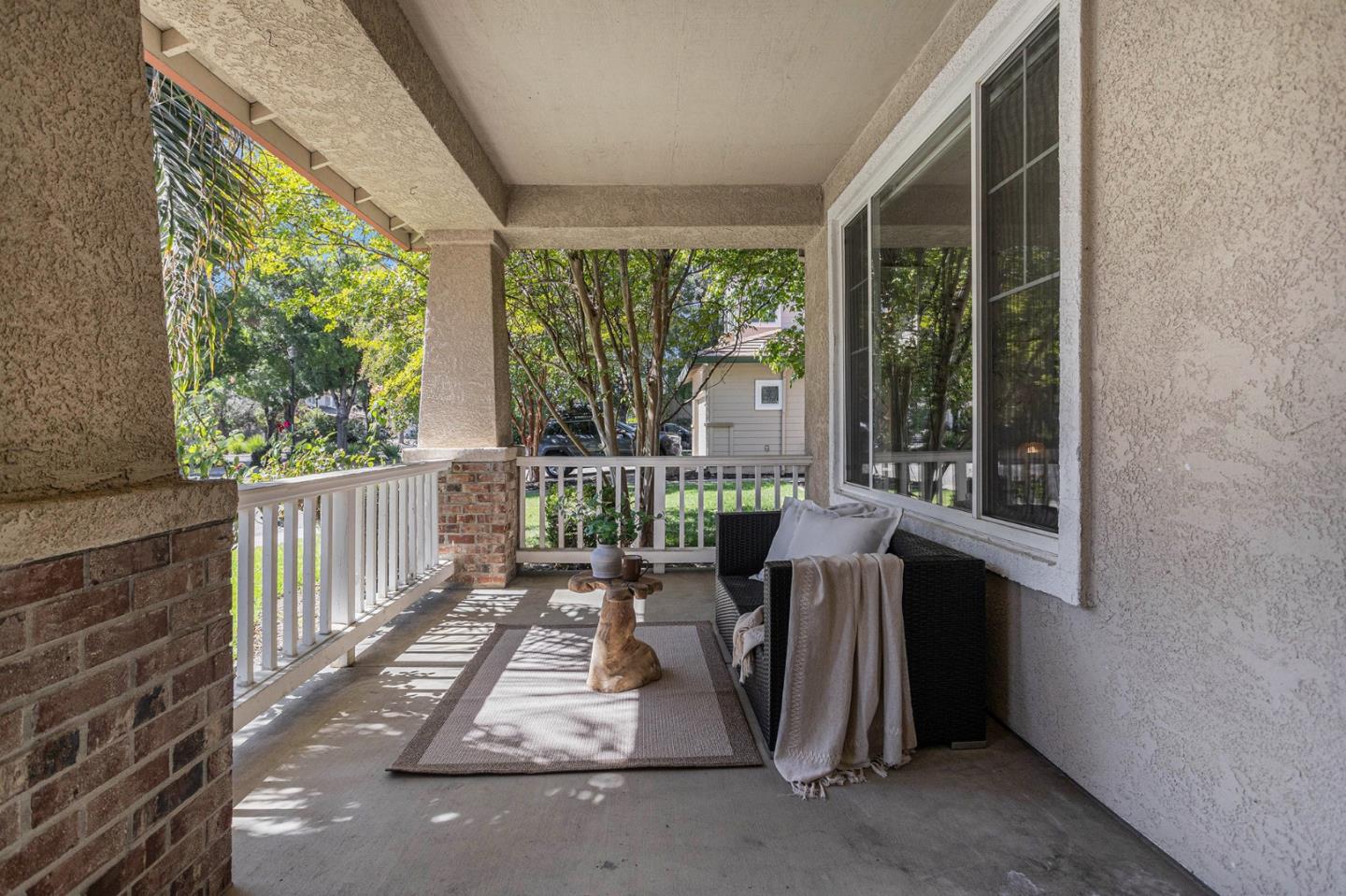 Detail Gallery Image 3 of 32 For 751 Walker Ct, Brentwood,  CA 94513 - 5 Beds | 3 Baths