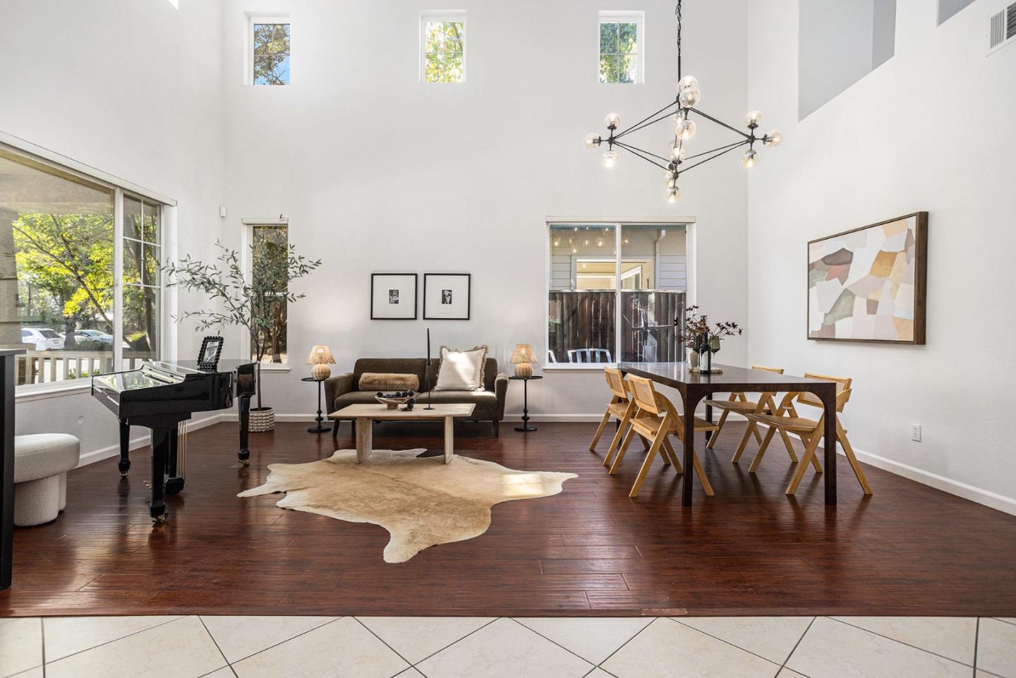 Detail Gallery Image 4 of 32 For 751 Walker Ct, Brentwood,  CA 94513 - 5 Beds | 3 Baths