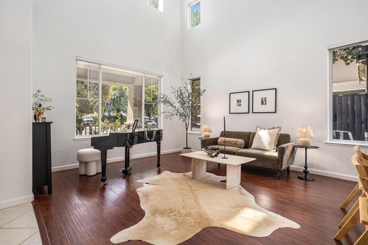 Detail Gallery Image 5 of 32 For 751 Walker Ct, Brentwood,  CA 94513 - 5 Beds | 3 Baths