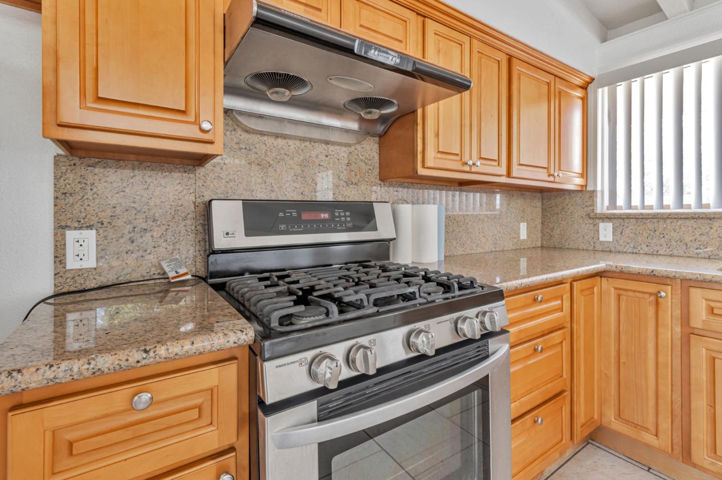 Detail Gallery Image 10 of 30 For 1635 S King Rd, San Jose,  CA 95122 - 3 Beds | 2 Baths
