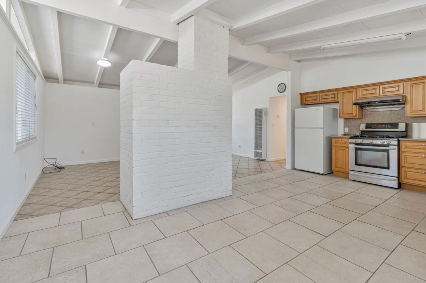 Detail Gallery Image 14 of 30 For 1635 S King Rd, San Jose,  CA 95122 - 3 Beds | 2 Baths