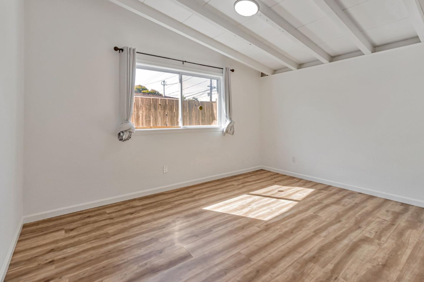 Detail Gallery Image 16 of 30 For 1635 S King Rd, San Jose,  CA 95122 - 3 Beds | 2 Baths
