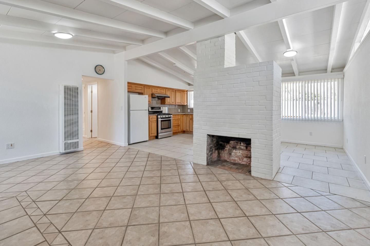 Detail Gallery Image 8 of 30 For 1635 S King Rd, San Jose,  CA 95122 - 3 Beds | 2 Baths