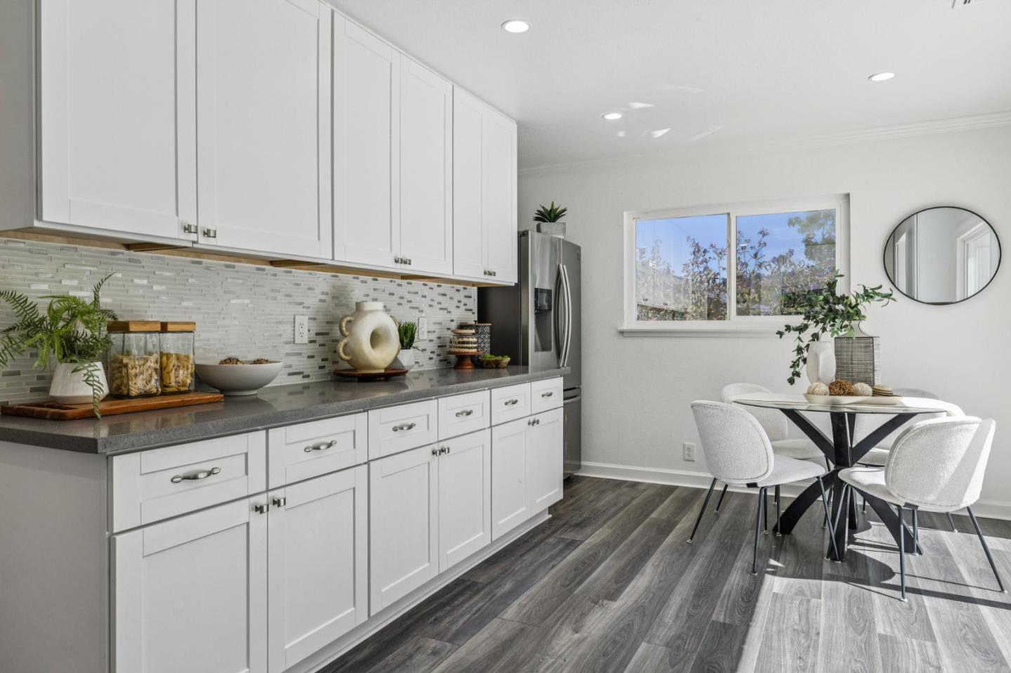 Detail Gallery Image 12 of 41 For 823 31st Ave, San Mateo,  CA 94403 - 7 Beds | 3/1 Baths
