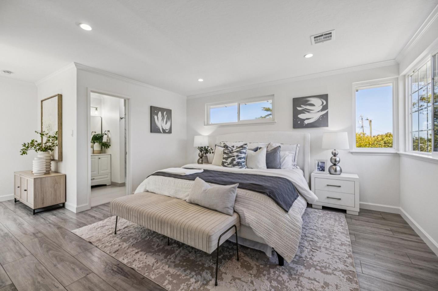 Detail Gallery Image 19 of 41 For 823 31st Ave, San Mateo,  CA 94403 - 7 Beds | 3/1 Baths
