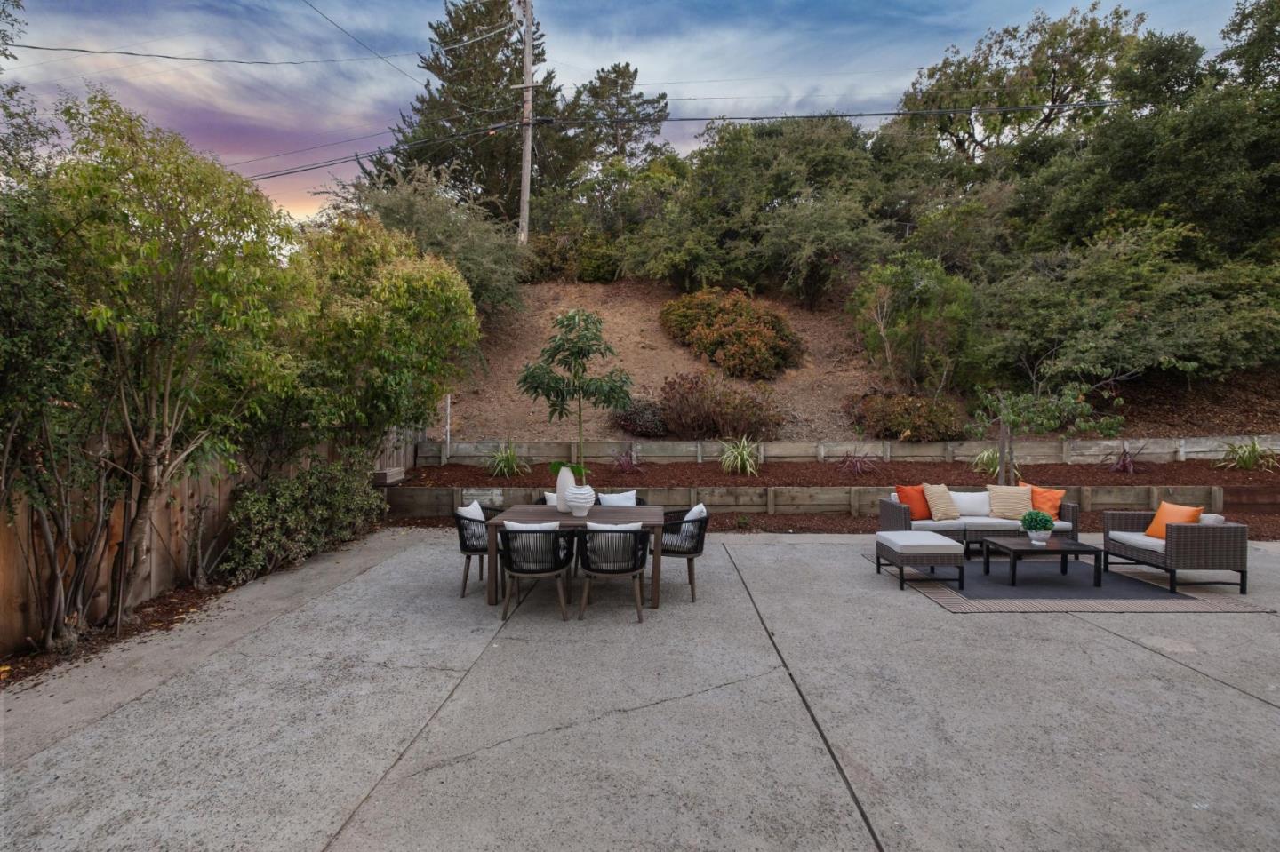 Detail Gallery Image 39 of 41 For 823 31st Ave, San Mateo,  CA 94403 - 7 Beds | 3/1 Baths
