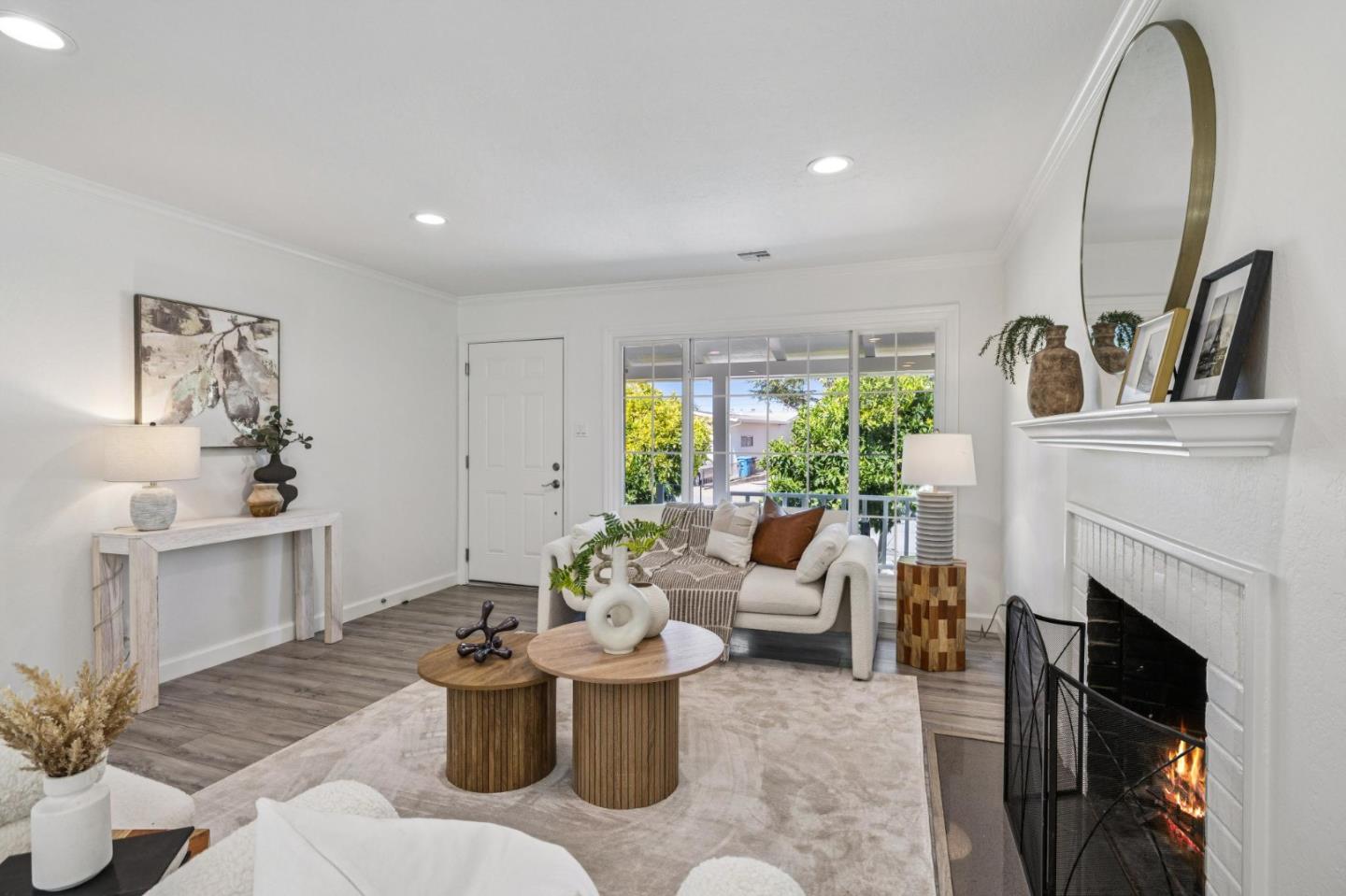 Detail Gallery Image 8 of 41 For 823 31st Ave, San Mateo,  CA 94403 - 7 Beds | 3/1 Baths