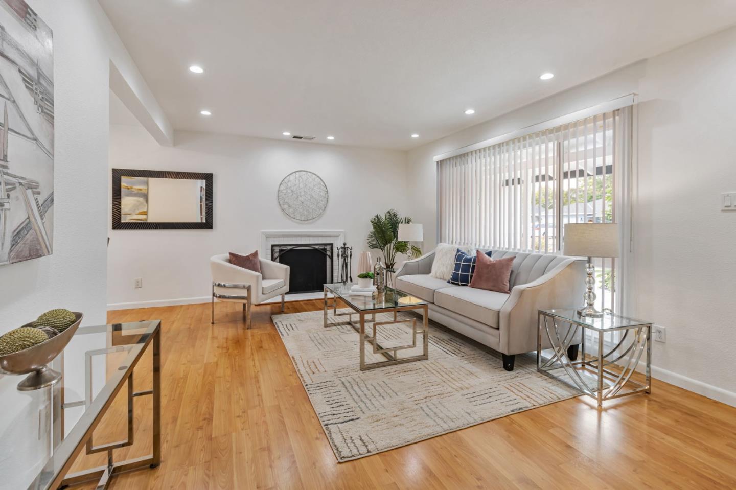Detail Gallery Image 6 of 23 For 2361 Castro Pl, Santa Clara,  CA 95050 - 3 Beds | 1 Baths