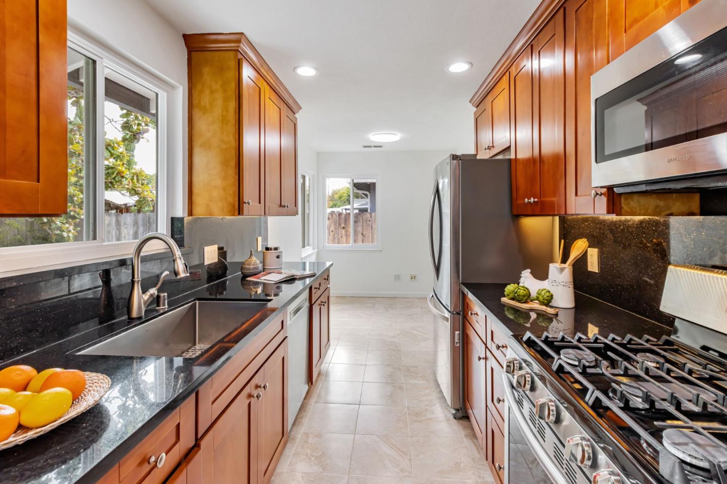Detail Gallery Image 8 of 23 For 2361 Castro Pl, Santa Clara,  CA 95050 - 3 Beds | 1 Baths