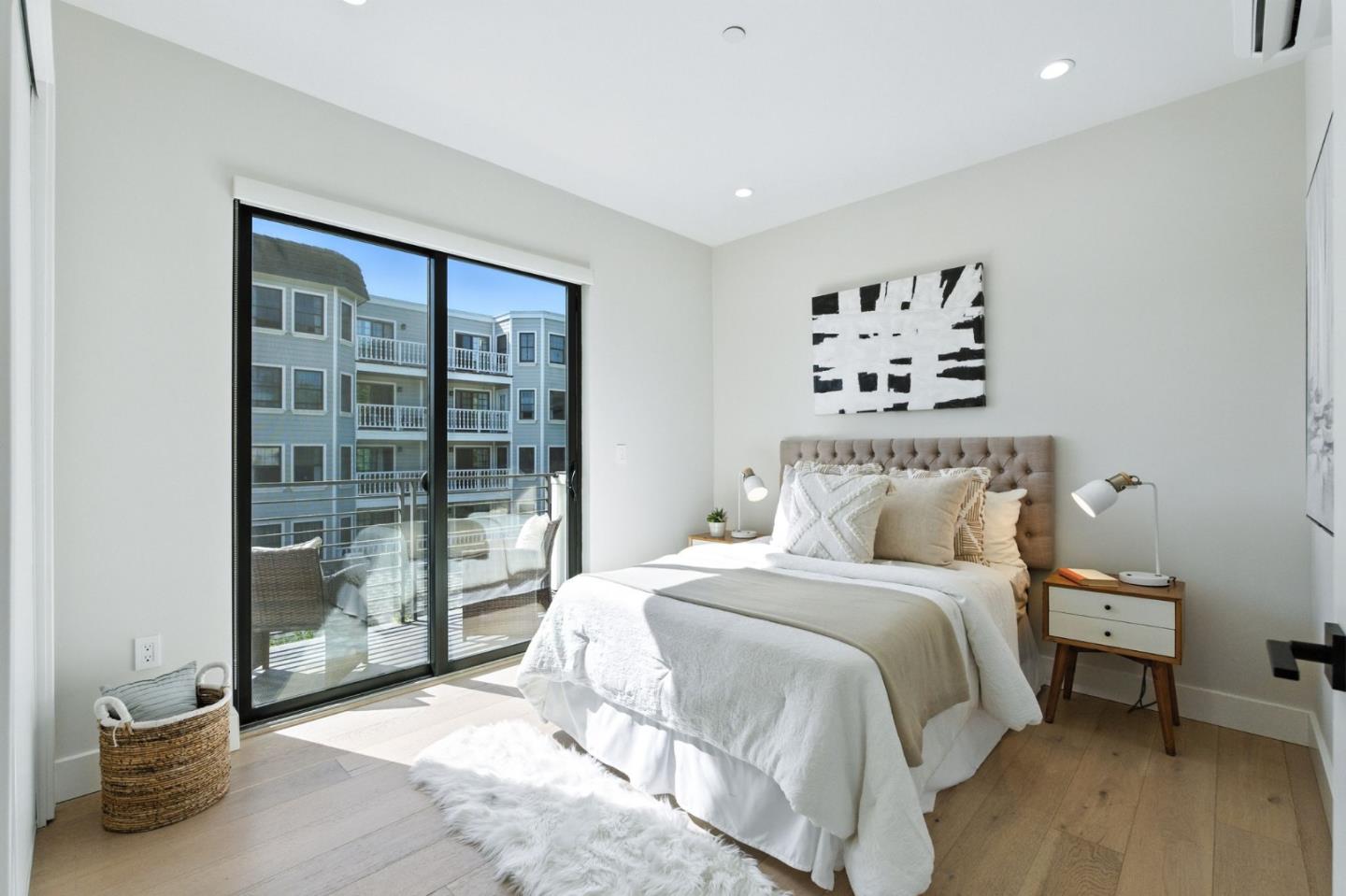 Detail Gallery Image 14 of 37 For 500 Walnut #B,  San Carlos,  CA 94070 - 2 Beds | 2/1 Baths
