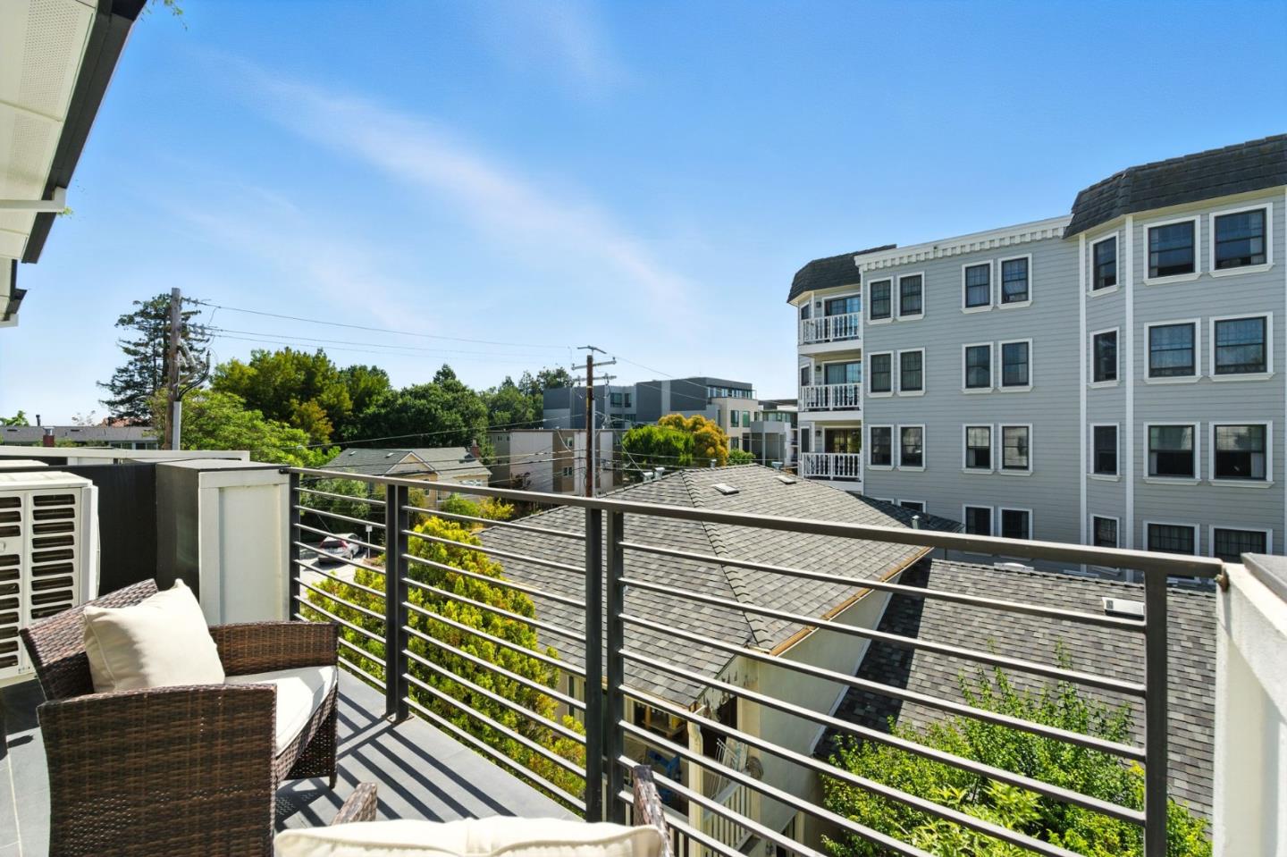 Detail Gallery Image 17 of 37 For 500 Walnut #B,  San Carlos,  CA 94070 - 2 Beds | 2/1 Baths