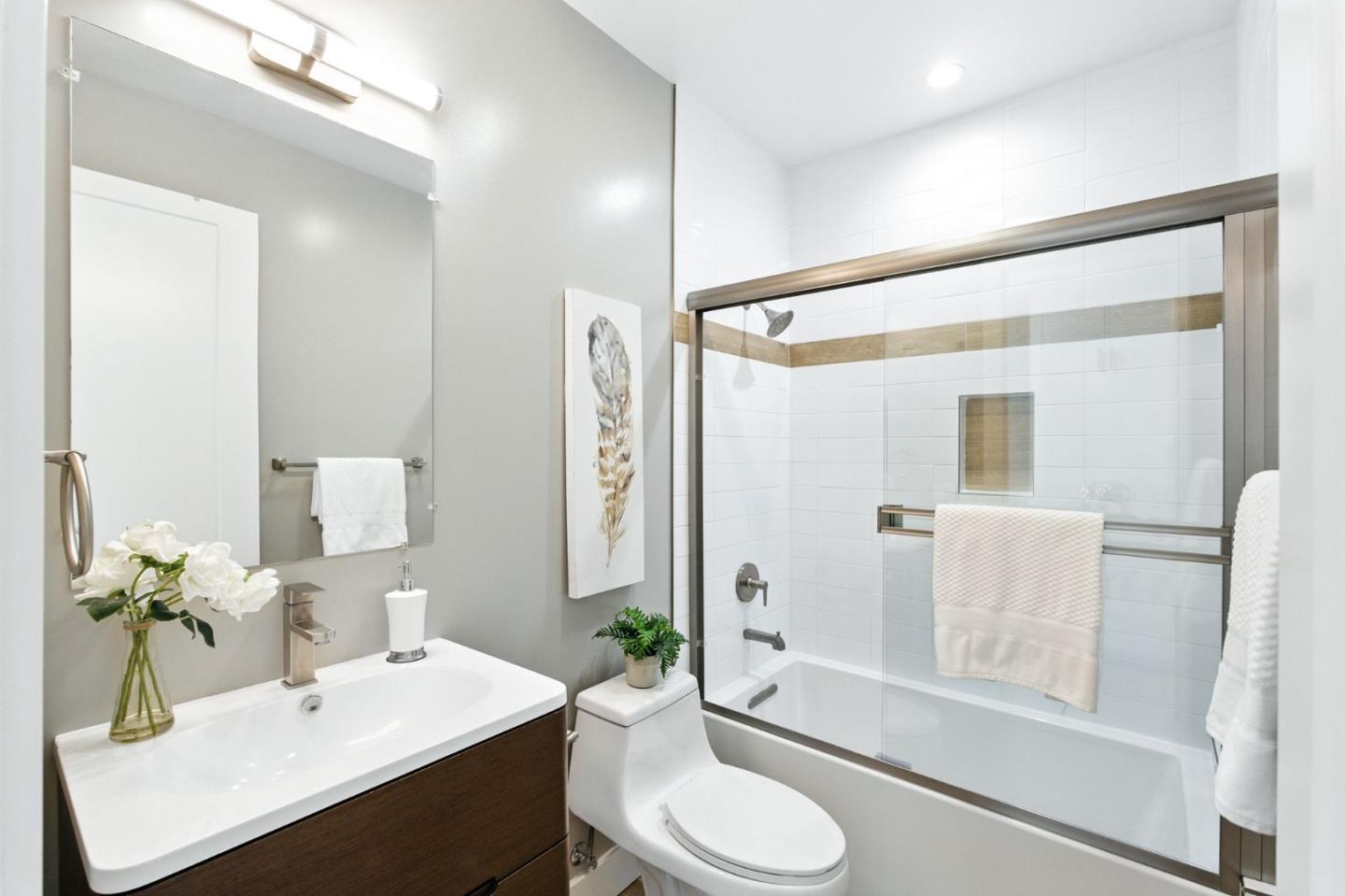 Detail Gallery Image 21 of 37 For 500 Walnut #B,  San Carlos,  CA 94070 - 2 Beds | 2/1 Baths