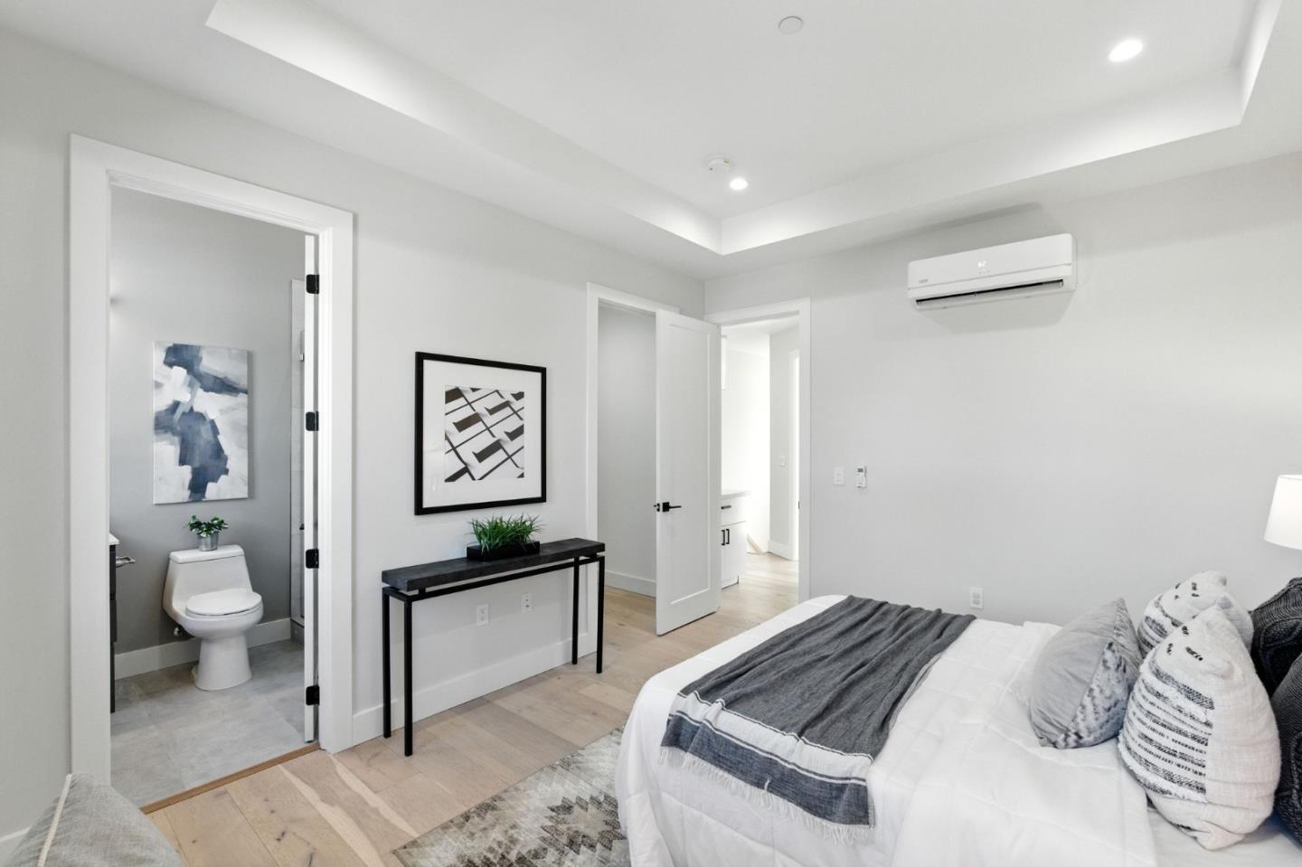 Detail Gallery Image 25 of 37 For 500 Walnut #B,  San Carlos,  CA 94070 - 2 Beds | 2/1 Baths