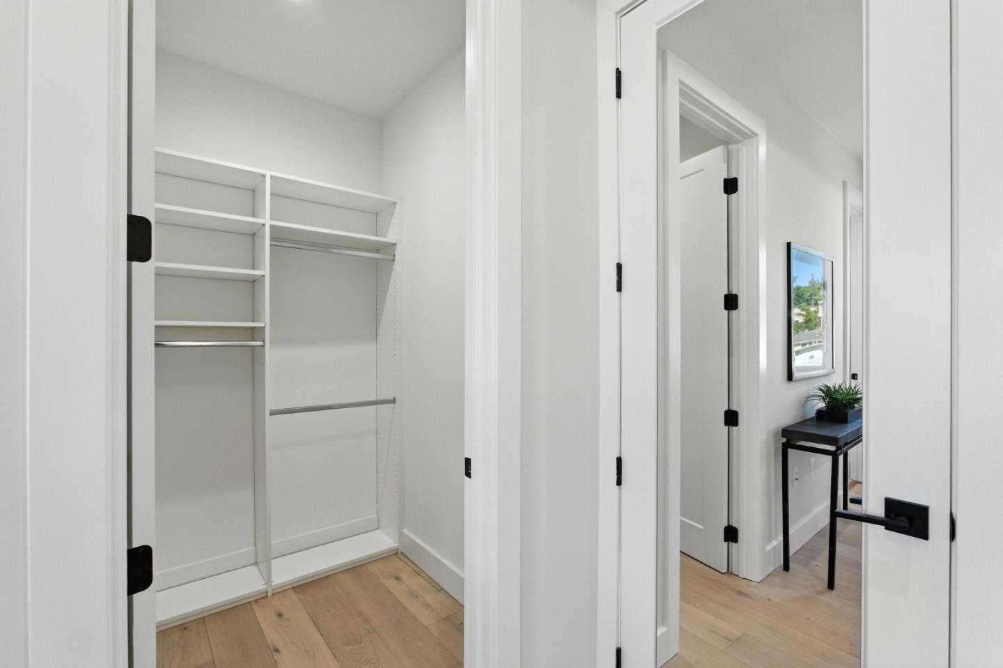Detail Gallery Image 27 of 37 For 500 Walnut #B,  San Carlos,  CA 94070 - 2 Beds | 2/1 Baths