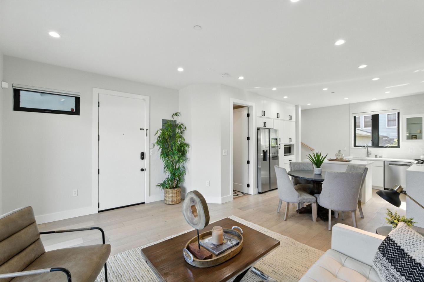 Detail Gallery Image 7 of 37 For 500 Walnut #B,  San Carlos,  CA 94070 - 2 Beds | 2/1 Baths