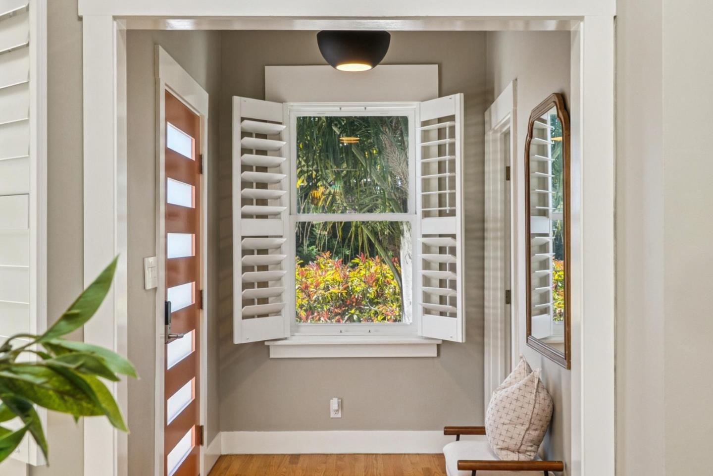Detail Gallery Image 14 of 86 For 219 Crescent Ave, San Francisco,  CA 94110 - 2 Beds | 2 Baths