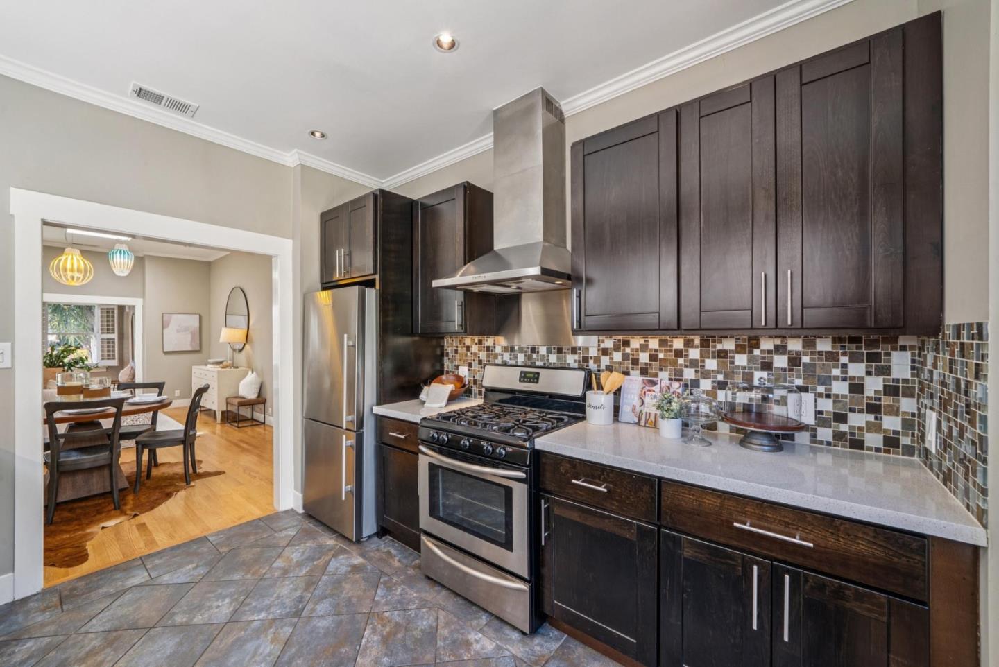 Detail Gallery Image 31 of 86 For 219 Crescent Ave, San Francisco,  CA 94110 - 2 Beds | 2 Baths