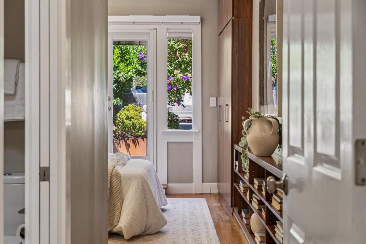 Detail Gallery Image 33 of 86 For 219 Crescent Ave, San Francisco,  CA 94110 - 2 Beds | 2 Baths