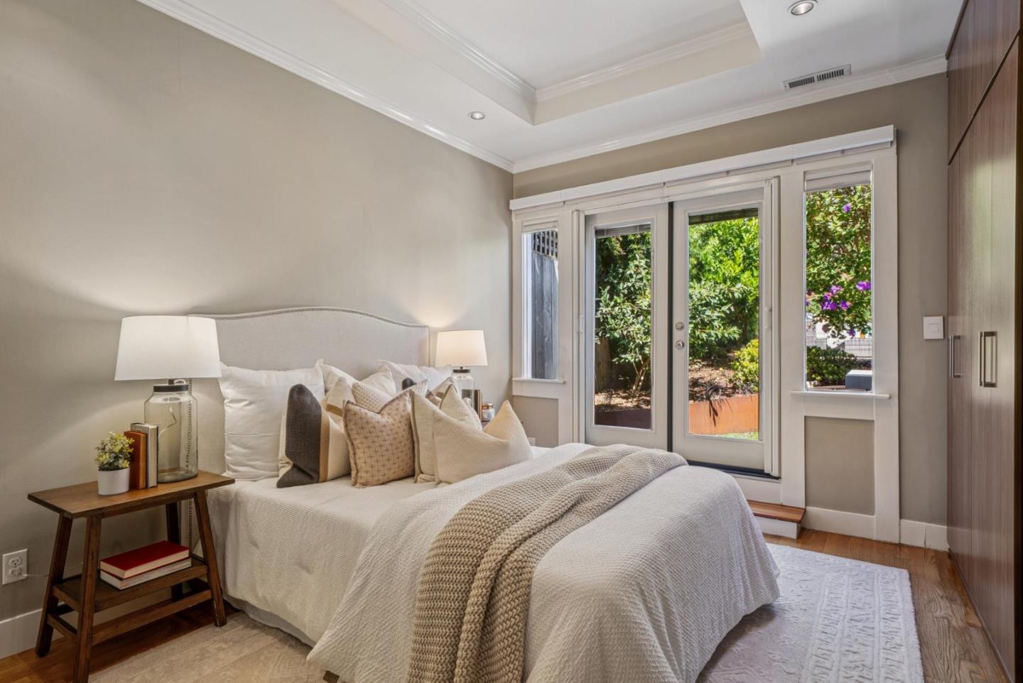 Detail Gallery Image 34 of 86 For 219 Crescent Ave, San Francisco,  CA 94110 - 2 Beds | 2 Baths