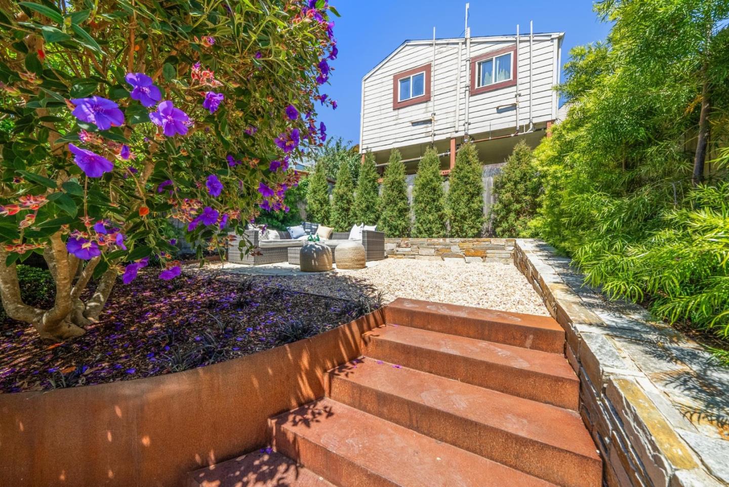 Detail Gallery Image 72 of 86 For 219 Crescent Ave, San Francisco,  CA 94110 - 2 Beds | 2 Baths