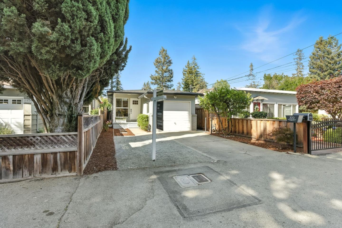 Detail Gallery Image 27 of 33 For 370 Beresford Ave, Redwood City,  CA 94061 - 2 Beds | 1 Baths