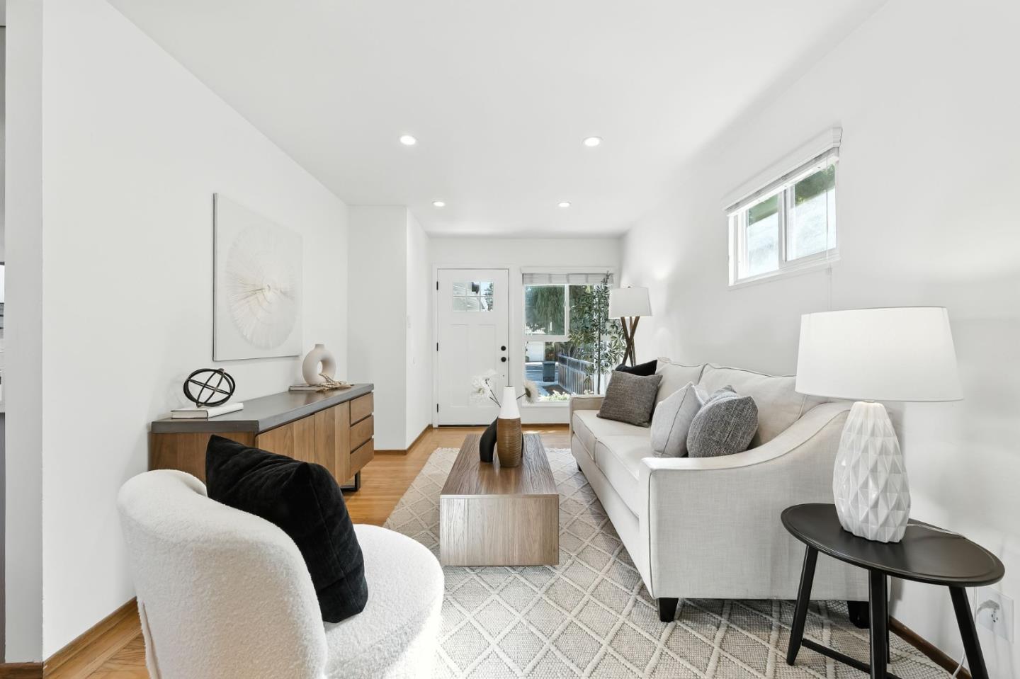 Detail Gallery Image 6 of 33 For 370 Beresford Ave, Redwood City,  CA 94061 - 2 Beds | 1 Baths