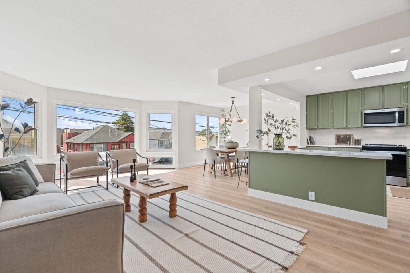 Detail Gallery Image 7 of 35 For 127 Mateo Ave, Daly City,  CA 94014 - 4 Beds | 3 Baths