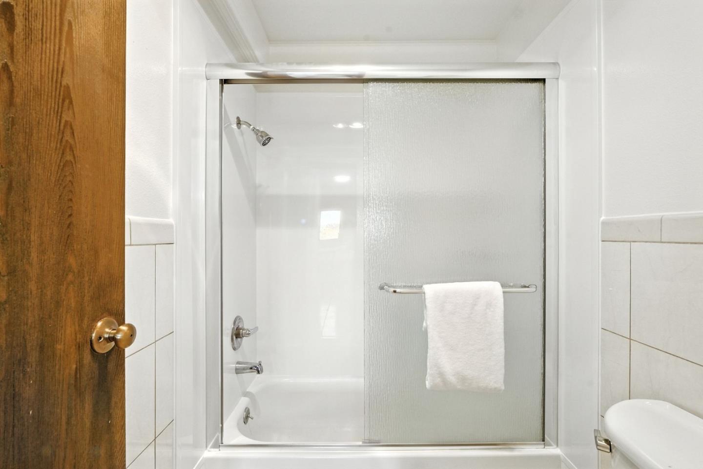 Detail Gallery Image 27 of 68 For 332 Philip Dr #303,  Daly City,  CA 94015 - 2 Beds | 2 Baths