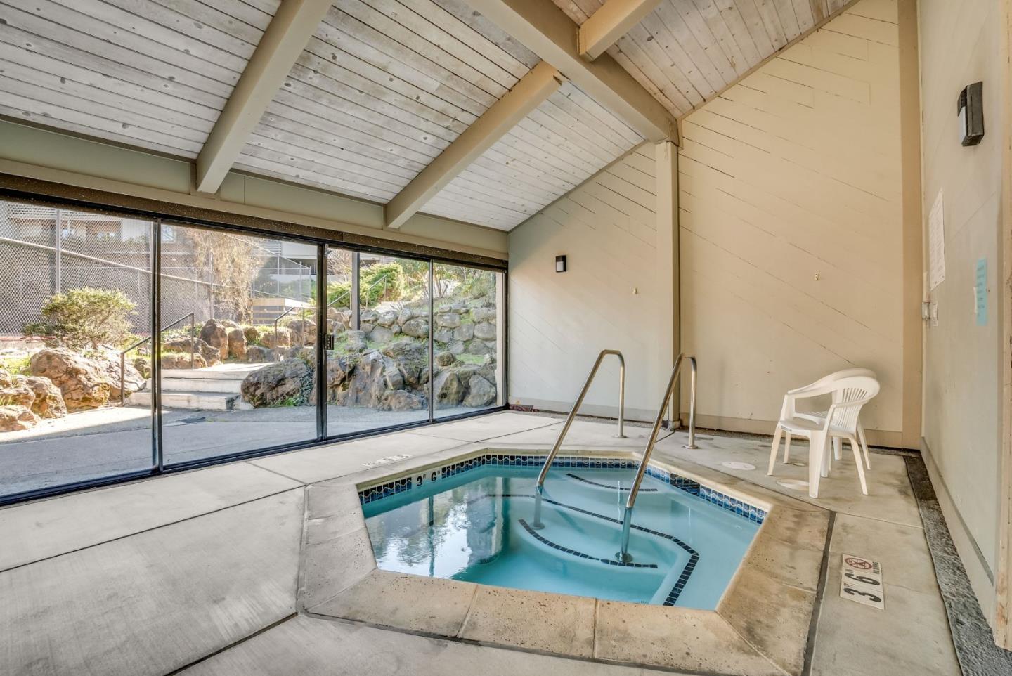 Detail Gallery Image 41 of 68 For 332 Philip Dr #303,  Daly City,  CA 94015 - 2 Beds | 2 Baths