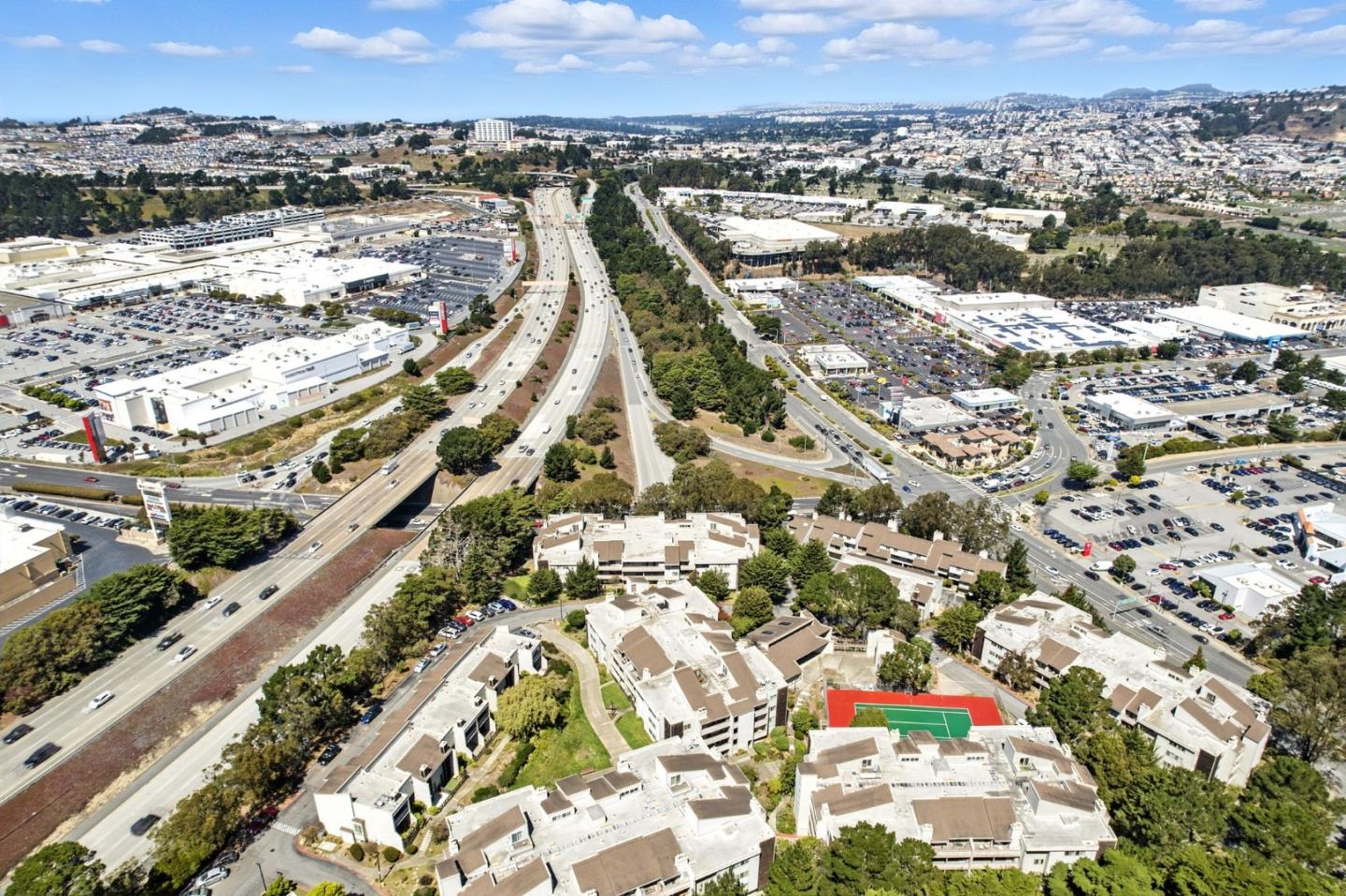 Detail Gallery Image 50 of 68 For 332 Philip Dr #303,  Daly City,  CA 94015 - 2 Beds | 2 Baths