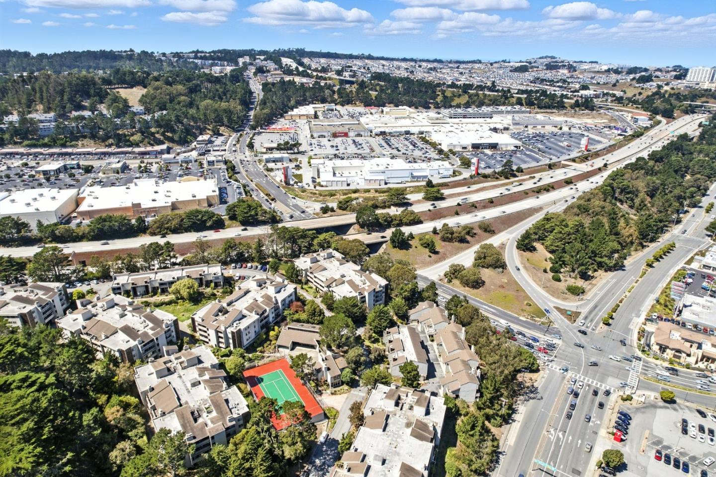 Detail Gallery Image 57 of 68 For 332 Philip Dr #303,  Daly City,  CA 94015 - 2 Beds | 2 Baths