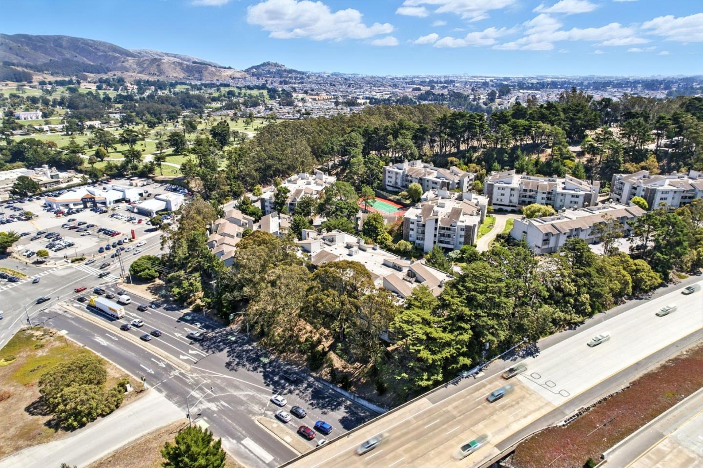 Detail Gallery Image 66 of 68 For 332 Philip Dr #303,  Daly City,  CA 94015 - 2 Beds | 2 Baths