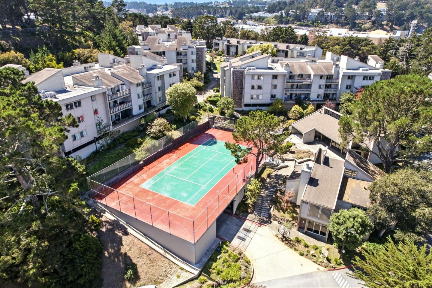 Detail Gallery Image 67 of 68 For 332 Philip Dr #303,  Daly City,  CA 94015 - 2 Beds | 2 Baths