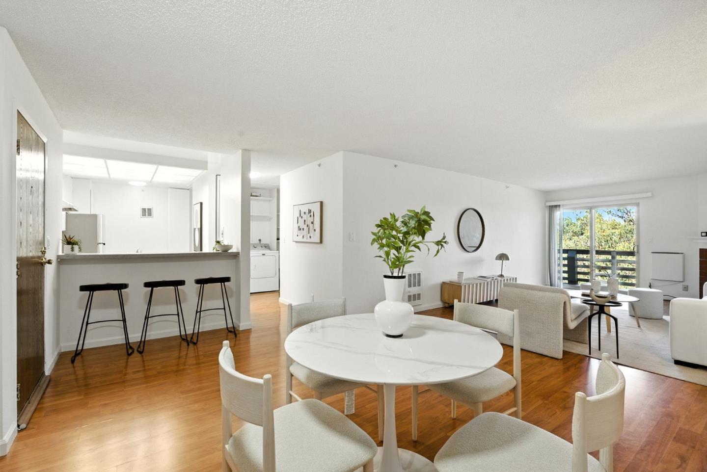 Detail Gallery Image 8 of 68 For 332 Philip Dr #303,  Daly City,  CA 94015 - 2 Beds | 2 Baths