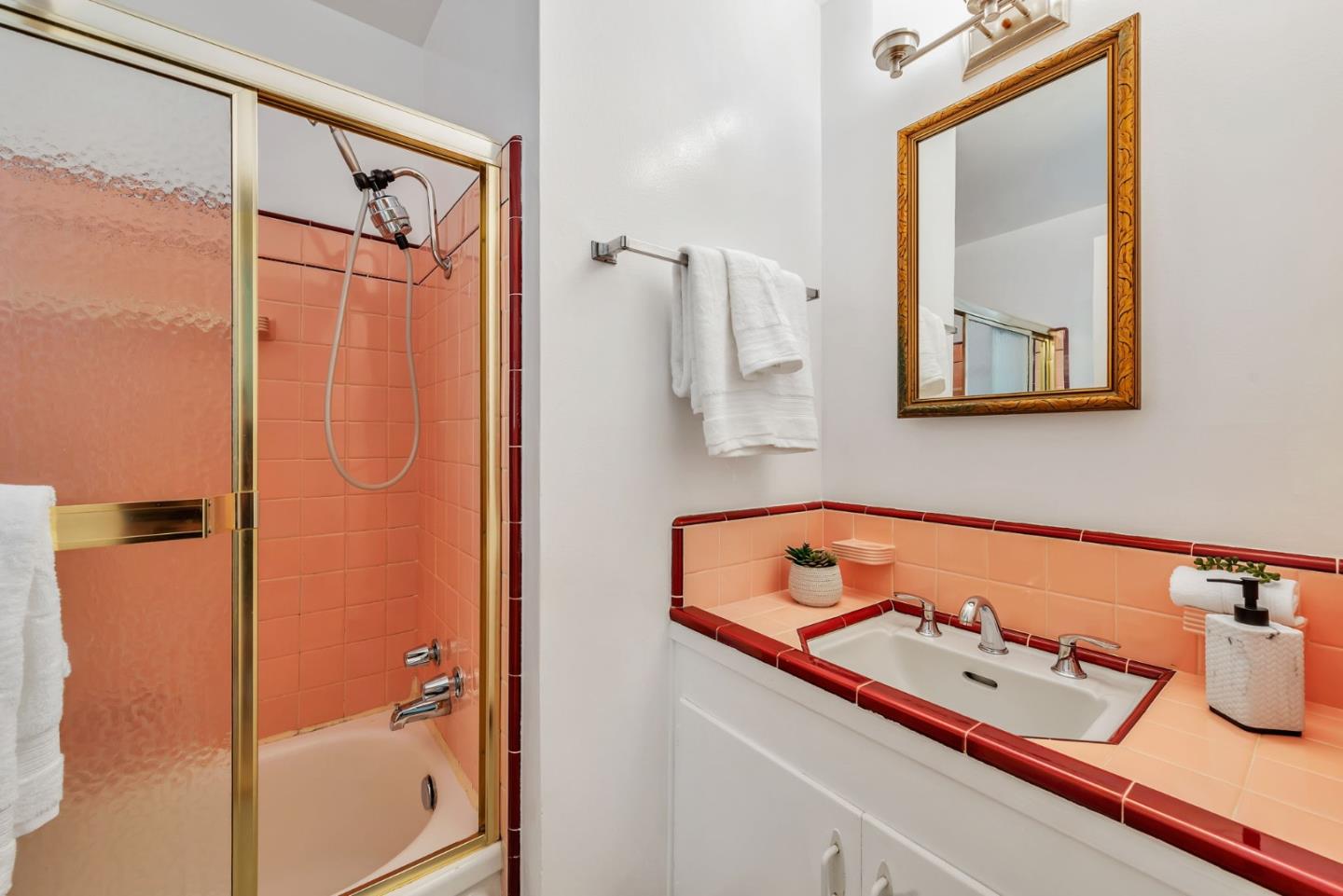 Detail Gallery Image 27 of 35 For 21 Otay Ave, San Mateo,  CA 94403 - 3 Beds | 1 Baths