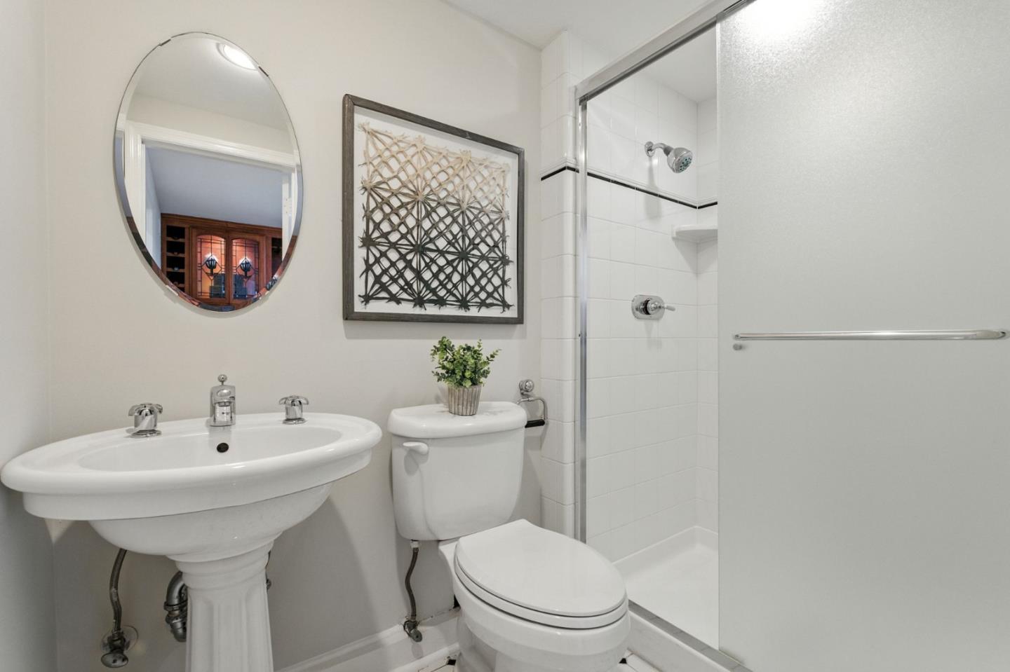 Detail Gallery Image 21 of 69 For 1531 Locust St, San Mateo,  CA 94402 - 3 Beds | 3 Baths