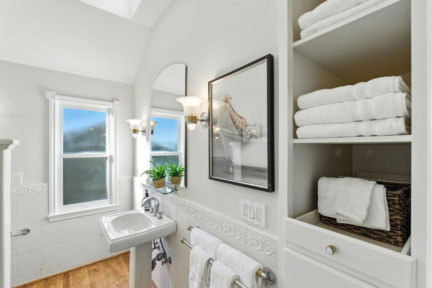 Detail Gallery Image 36 of 69 For 1531 Locust St, San Mateo,  CA 94402 - 3 Beds | 3 Baths