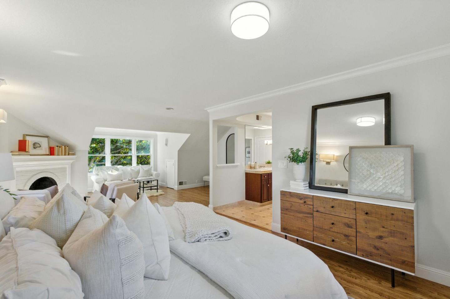 Detail Gallery Image 41 of 69 For 1531 Locust St, San Mateo,  CA 94402 - 3 Beds | 3 Baths