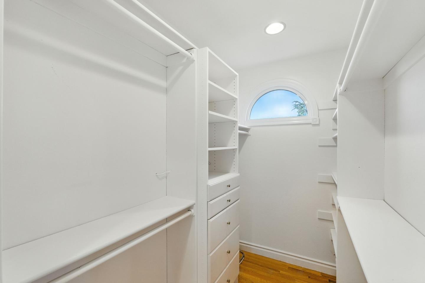 Detail Gallery Image 49 of 69 For 1531 Locust St, San Mateo,  CA 94402 - 3 Beds | 3 Baths