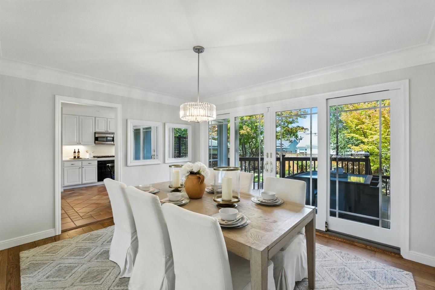 Detail Gallery Image 8 of 69 For 1531 Locust St, San Mateo,  CA 94402 - 3 Beds | 3 Baths