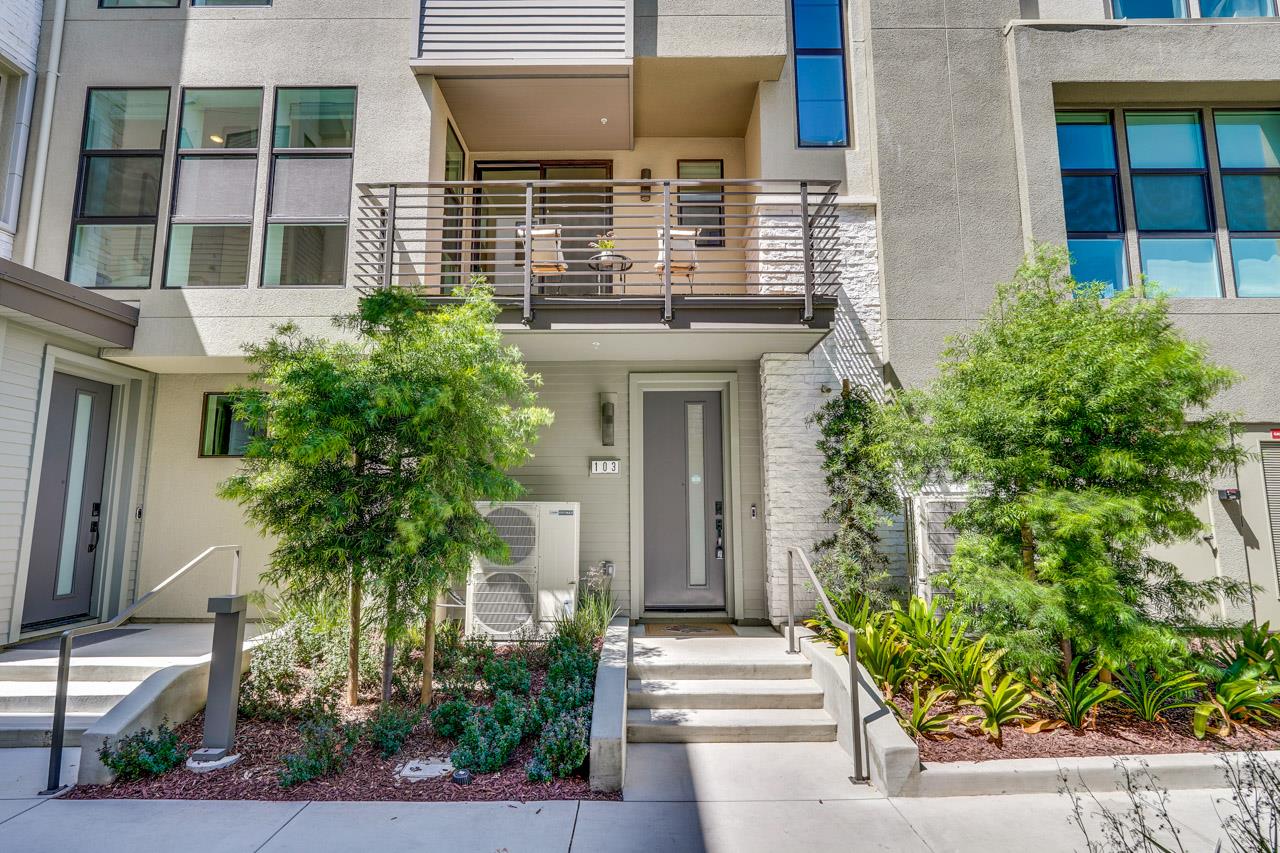 Detail Gallery Image 3 of 65 For 3040 Boyter Pl #103,  Santa Clara,  CA 95051 - 3 Beds | 3/1 Baths