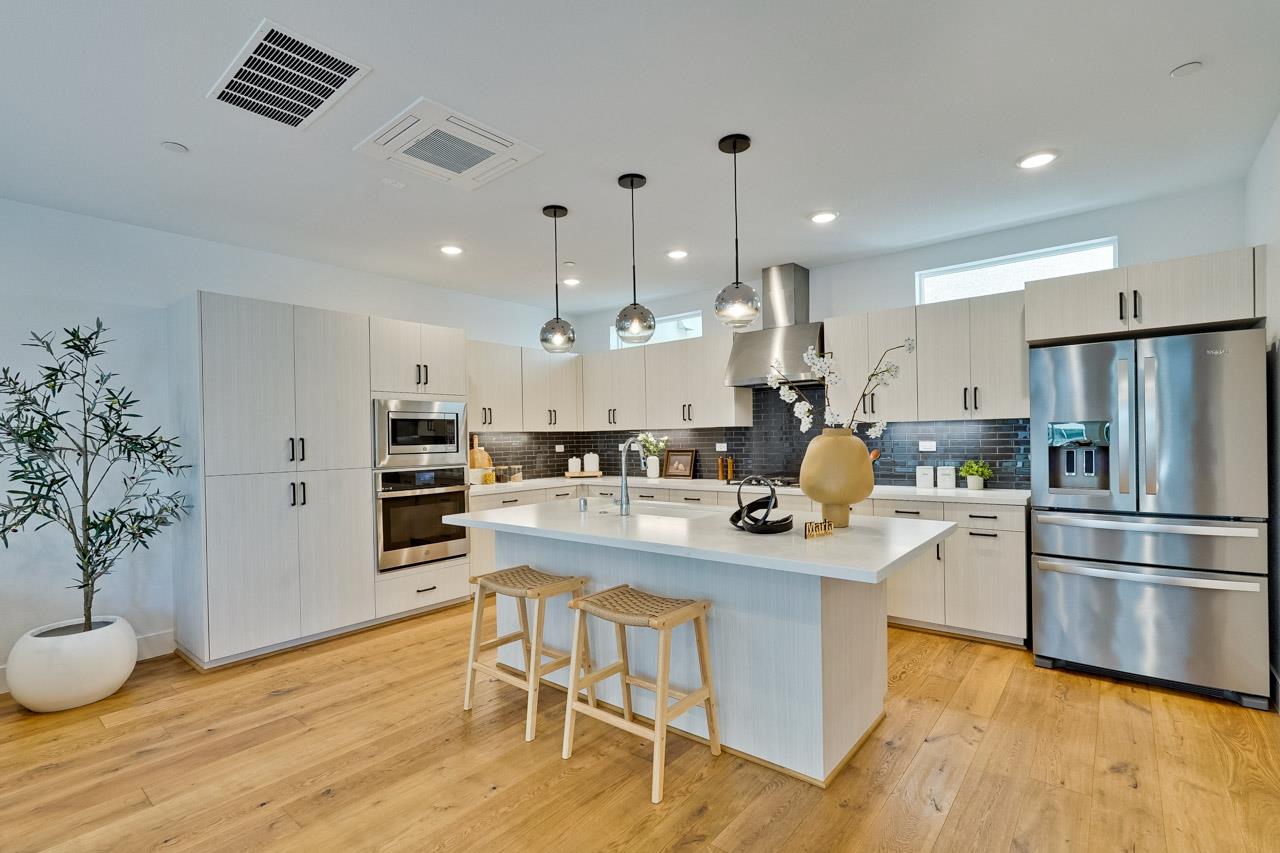 Detail Gallery Image 6 of 65 For 3040 Boyter Pl #103,  Santa Clara,  CA 95051 - 3 Beds | 3/1 Baths