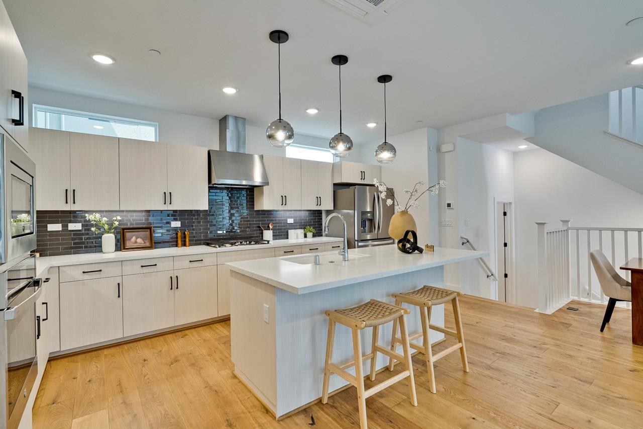 Detail Gallery Image 8 of 65 For 3040 Boyter Pl #103,  Santa Clara,  CA 95051 - 3 Beds | 3/1 Baths
