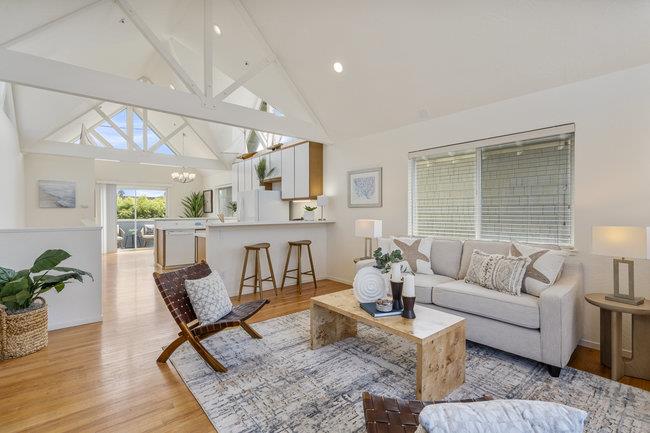 Detail Gallery Image 12 of 41 For 410 35th Ave, Santa Cruz,  CA 95062 - 2 Beds | 2/1 Baths