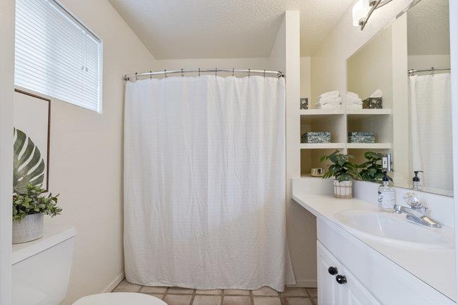 Detail Gallery Image 22 of 41 For 410 35th Ave, Santa Cruz,  CA 95062 - 2 Beds | 2/1 Baths
