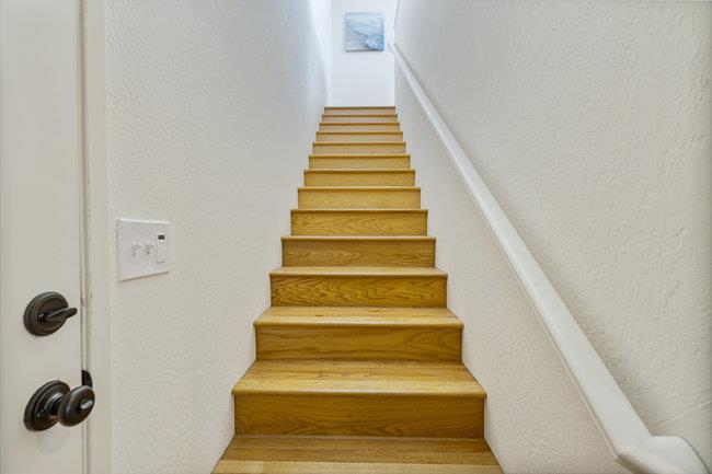 Detail Gallery Image 3 of 41 For 410 35th Ave, Santa Cruz,  CA 95062 - 2 Beds | 2/1 Baths