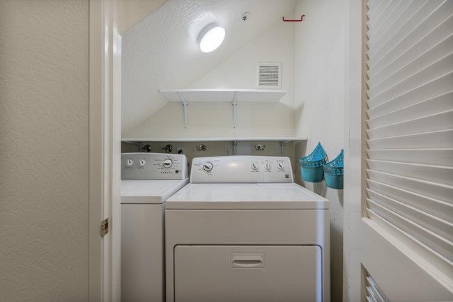 Detail Gallery Image 31 of 41 For 410 35th Ave, Santa Cruz,  CA 95062 - 2 Beds | 2/1 Baths